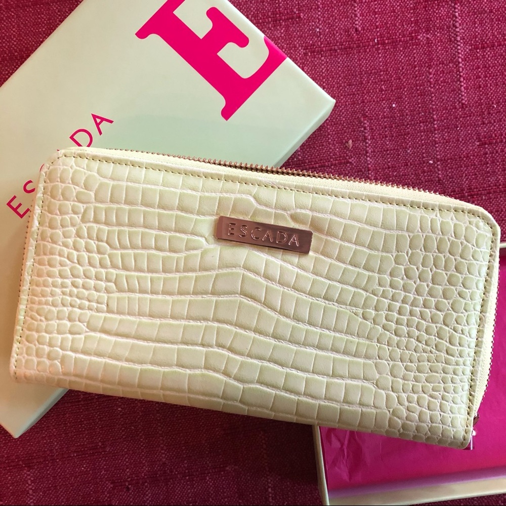 Green Joyful Designer Croc Leather Zip Wallet